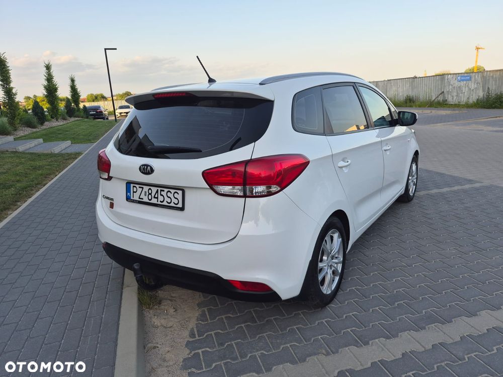 Kia Carens 1.6 GDI M EU6 - 5