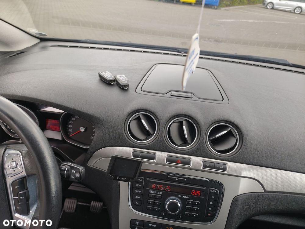 Ford S-Max 2.0 TDCi DPF Champions Edition - 19