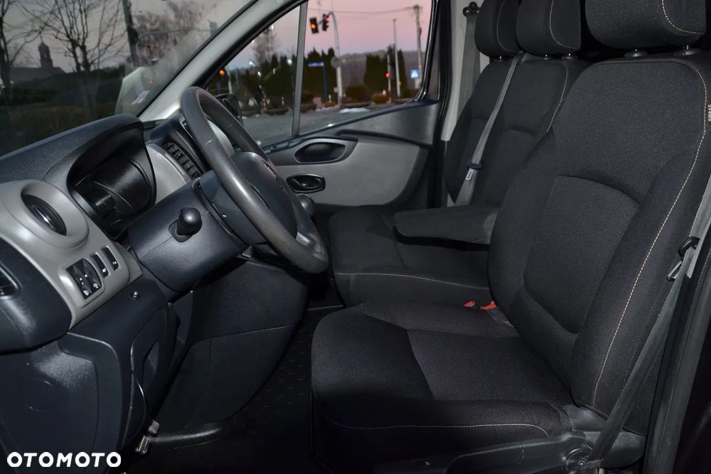 Renault Trafic - 13