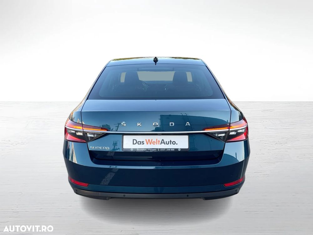 Skoda Superb 2.0 TDI DSG Style - 4