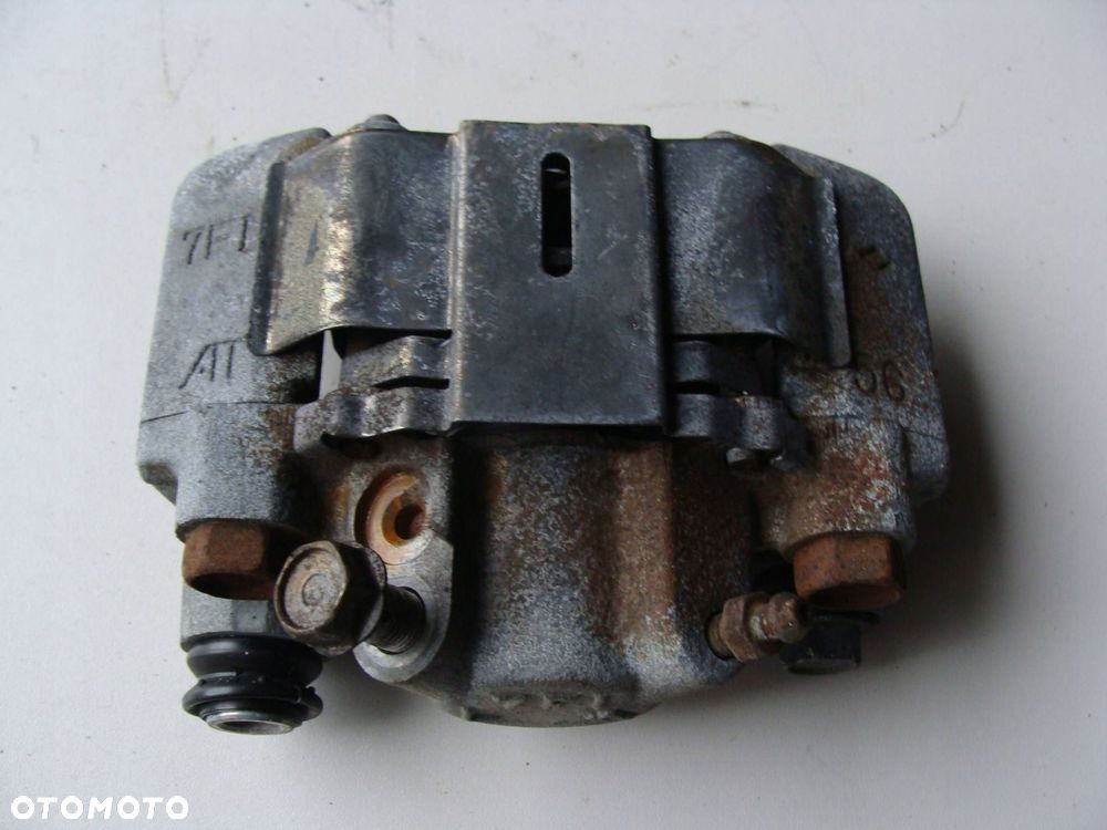 zacisk hamulcowy lewy tył toyota rav4 ii - 2