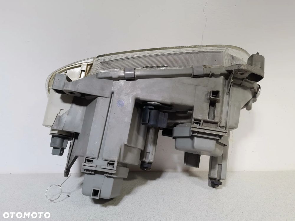 Lampa Reflektor Prawy  ALFA ROMEO 145 / 146 HELLA Oryginał 94-00 - 13