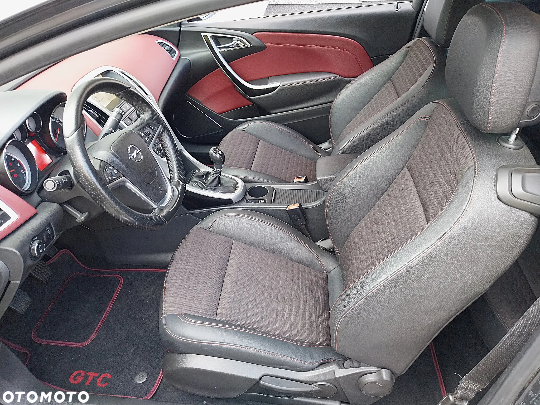 Opel Astra GTC 1.4 Turbo - 19