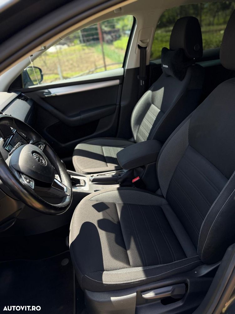 Skoda Octavia 1.6 TDI DSG Style - 8