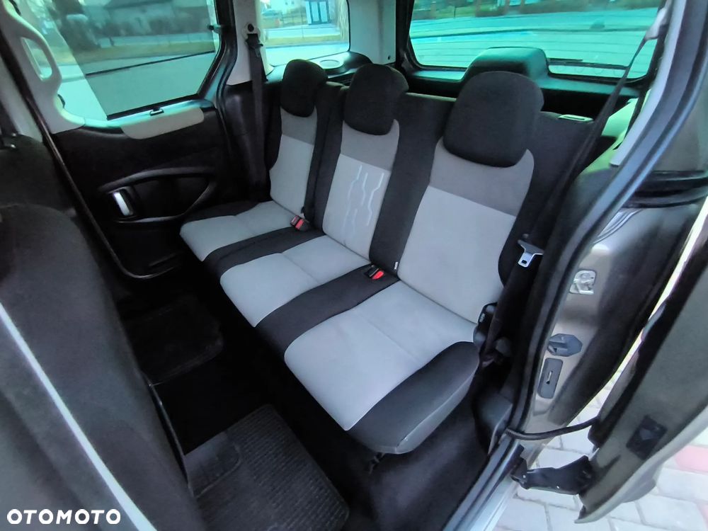 Peugeot Partner - 8