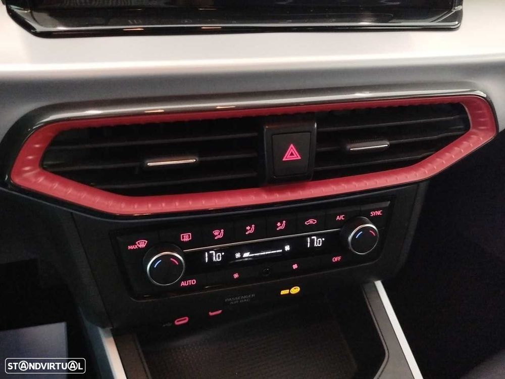 SEAT Arona 1.0 TSI FR - 12