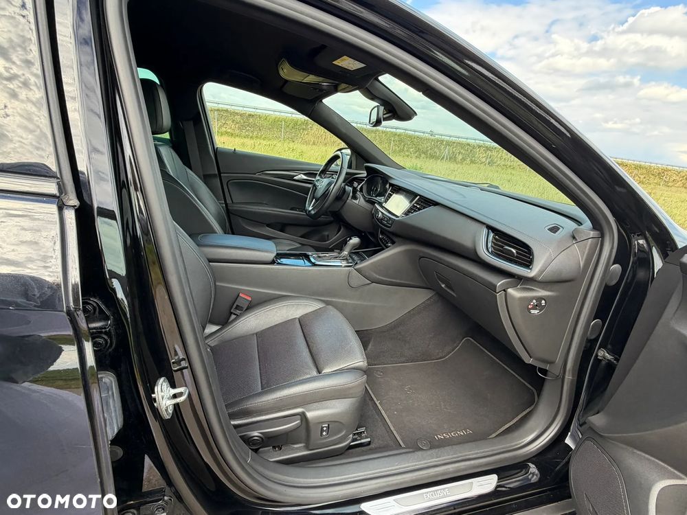 Opel Insignia CT 1.5 T Exclusive S&S - 12