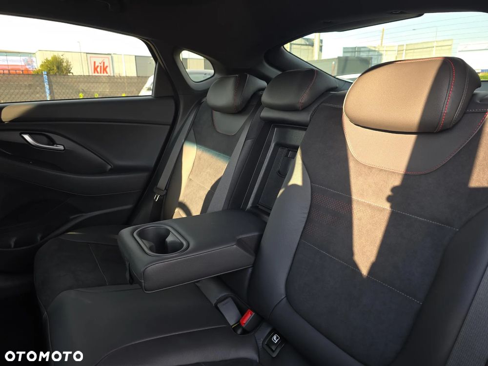 Hyundai i30 - 16