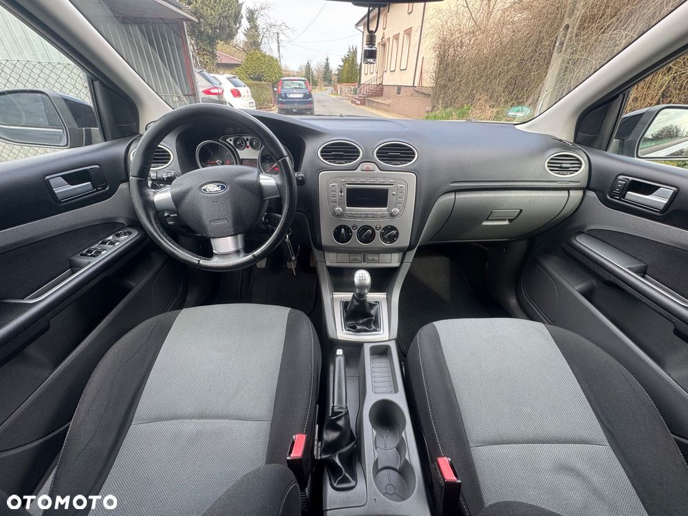 Ford Focus 1.6 TDCi Ghia - 5