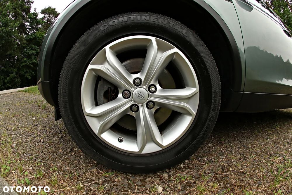Land Rover Discovery Sport D150 R-Dynamic - 24