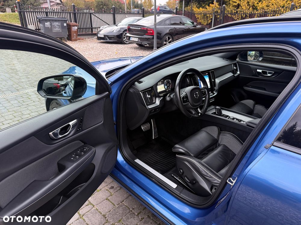 Volvo V60 B4 B R-Design - 5