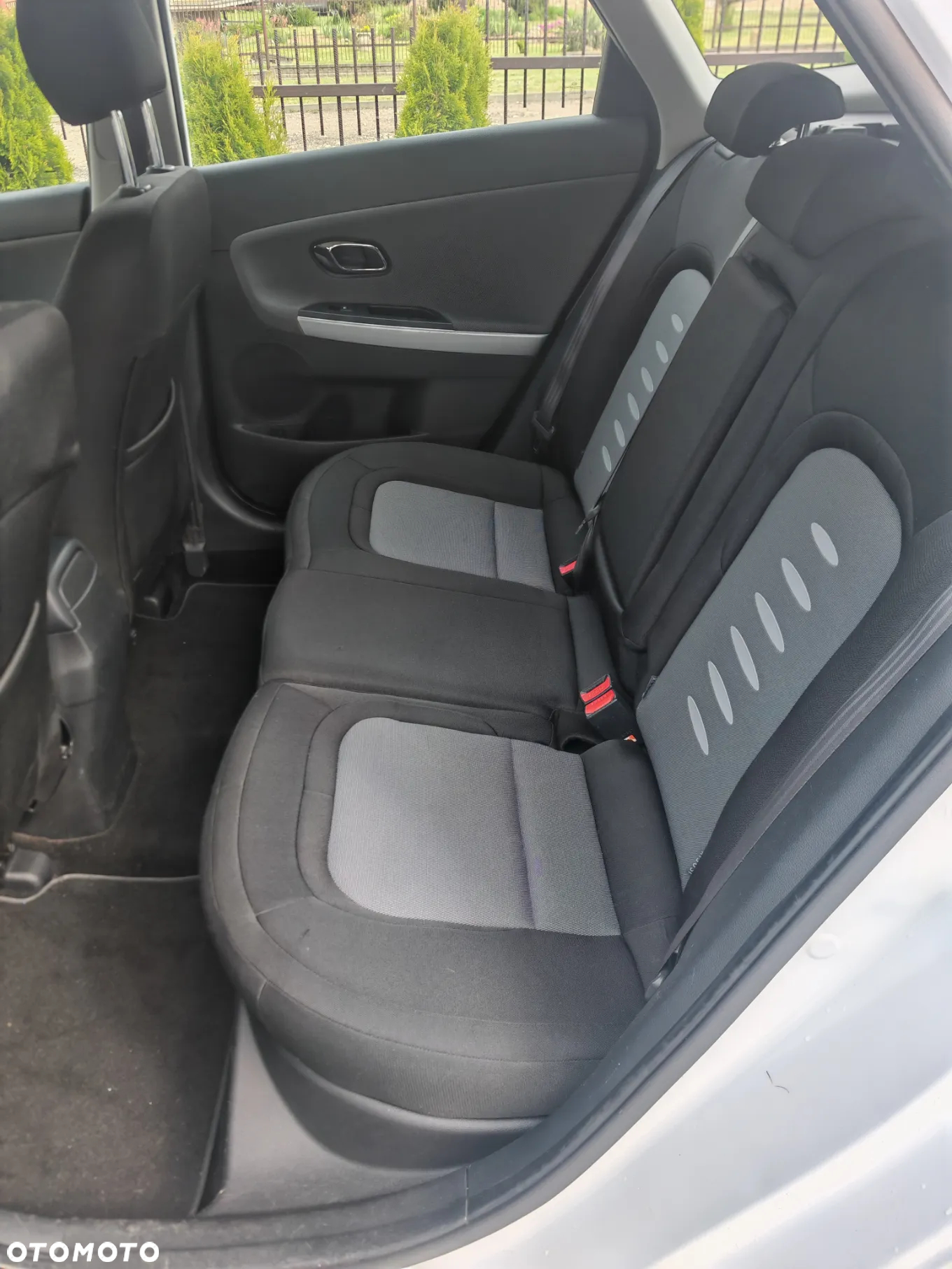 Kia Ceed 1.6 GDI SW Dream-Team Edition - 13