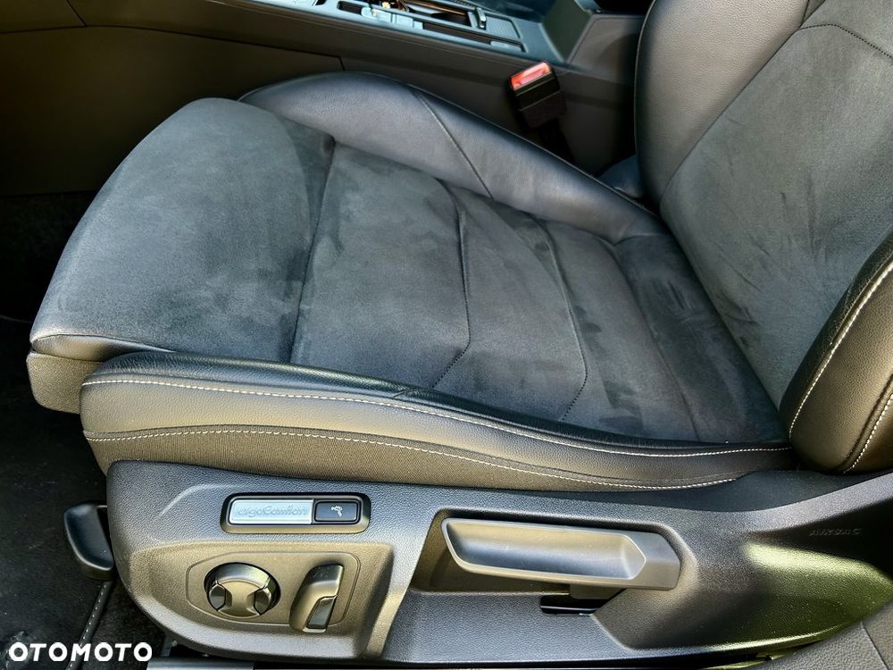 Volkswagen Arteon 2.0 TDI 4Motion R-Line DSG - 17