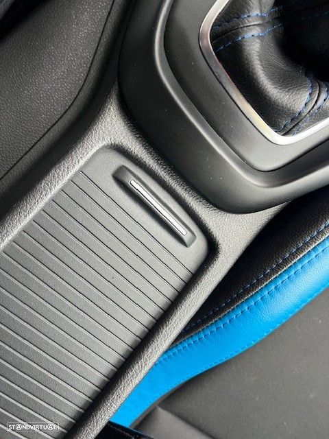Ford Focus 2.3 EcoBoost S&S 4WD RS Blue & Black - 24