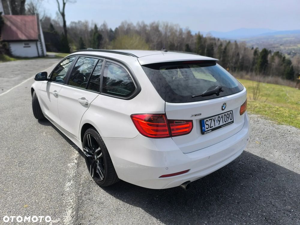 BMW Seria 3 318d xDrive - 5