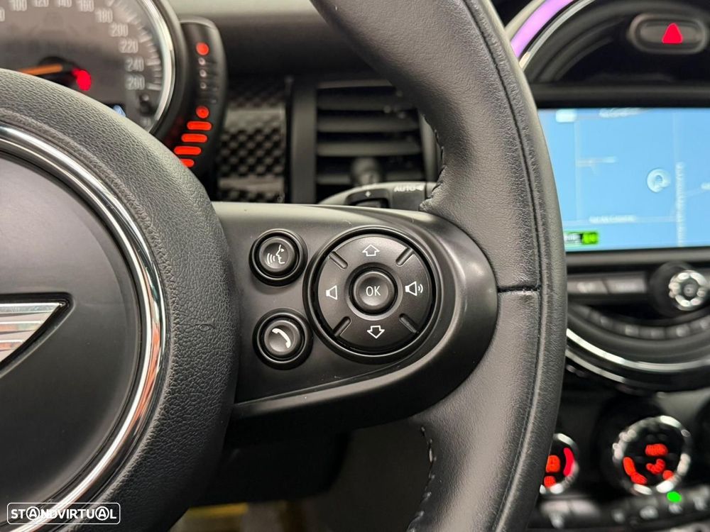 MINI 3 Portas Cooper SD - 18