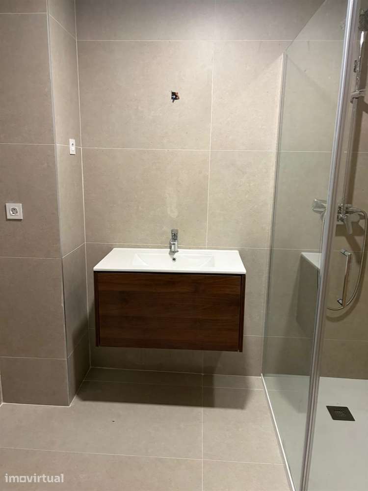 ARRENDAMENTO - Apartamento T1 Novo no Coração da Póvoa de Varzim - Grande imagem: 3/20