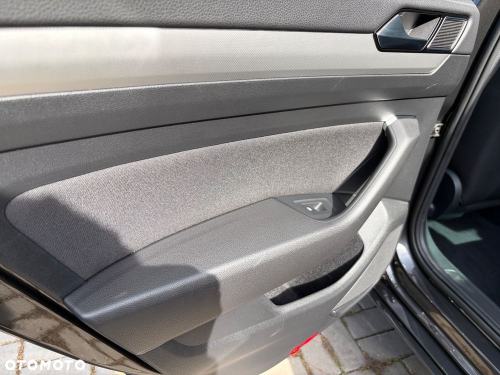 Volkswagen Passat 1.8 TSI BMT Comfortline DSG - 18