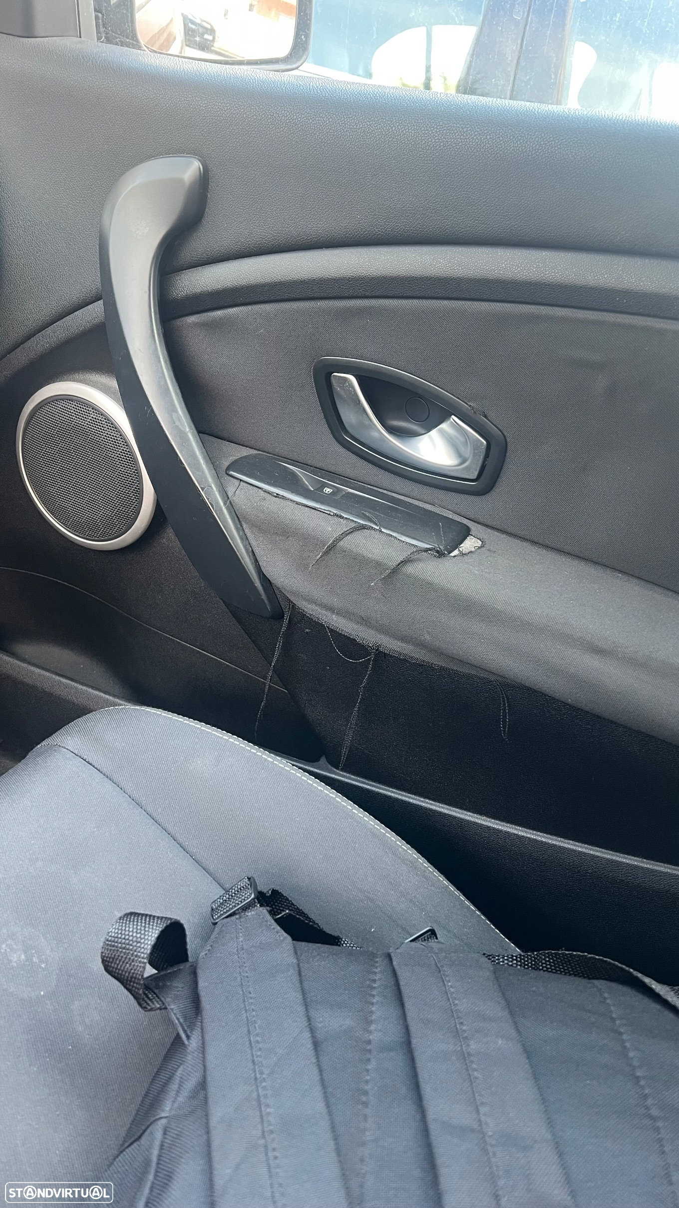 Renault Mégane Coupe 1.5 dCi Dynamique - 9