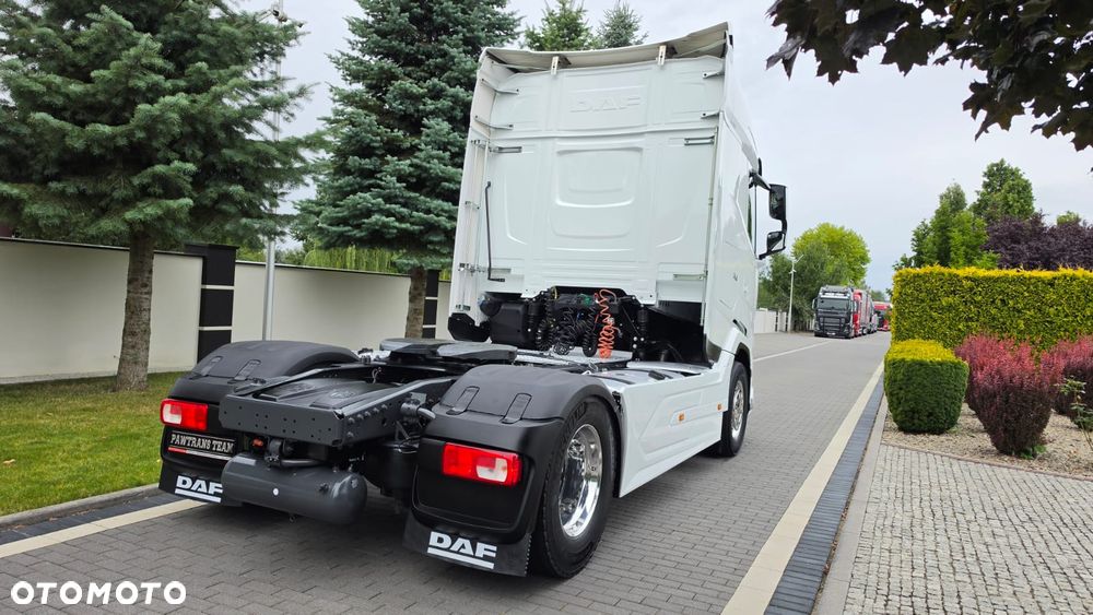 DAF DAF///XG///480///2024///JEDYNE  117TYŚ KM///FULL LED///VIRTUAL COCPIT///ALUMINIOWE///GWARANCJA/// FELGI///ZABUDOWY MIĘDZYOSIOWE///DUŻE ZBIORNIKI///STAN JAK NOWY. - 8