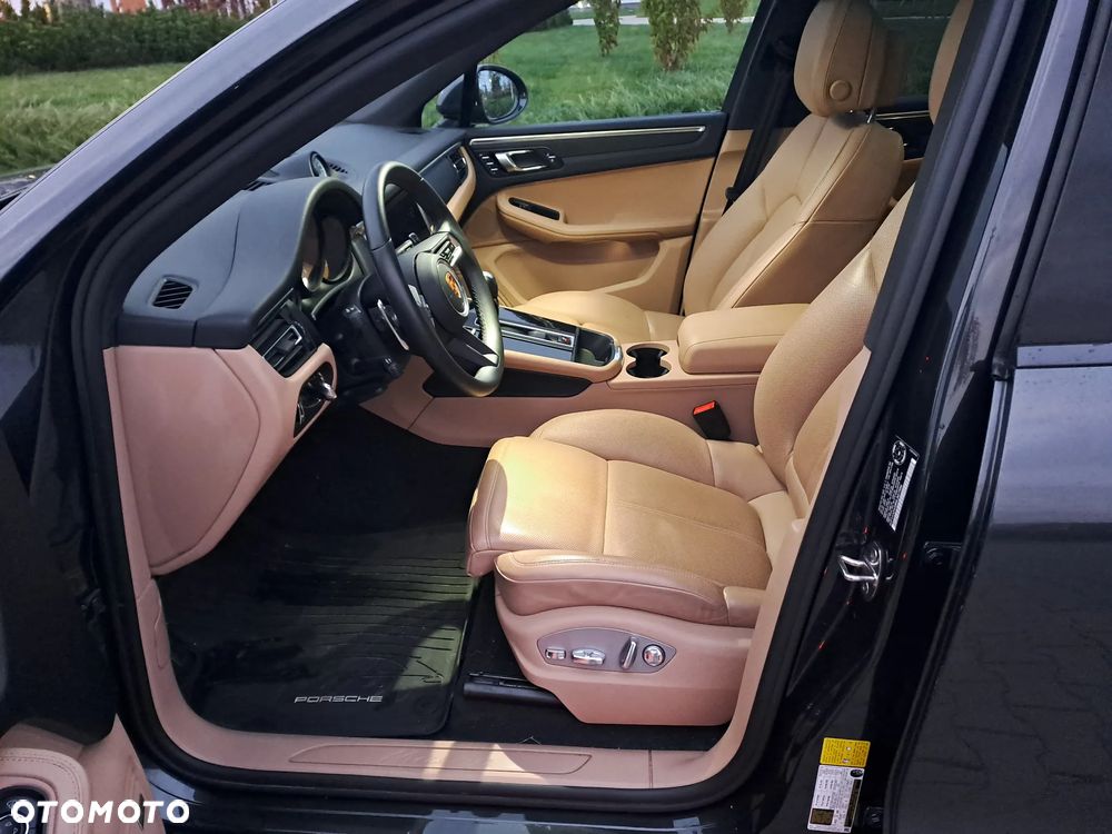 Porsche Macan Standard - 27