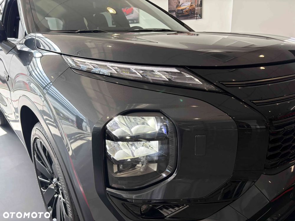 Mitsubishi Outlander Black Edition - 9