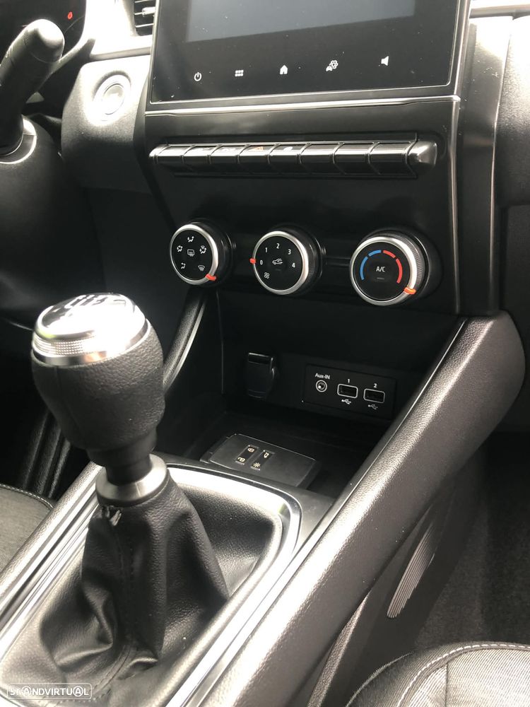 Renault Captur TCe 90 EVOLUTION - 21