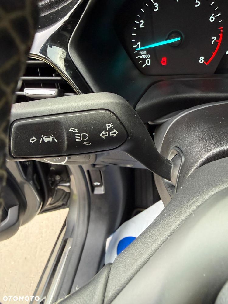 Ford Fiesta 1.0 EcoBoost S&S TITANIUM - 37