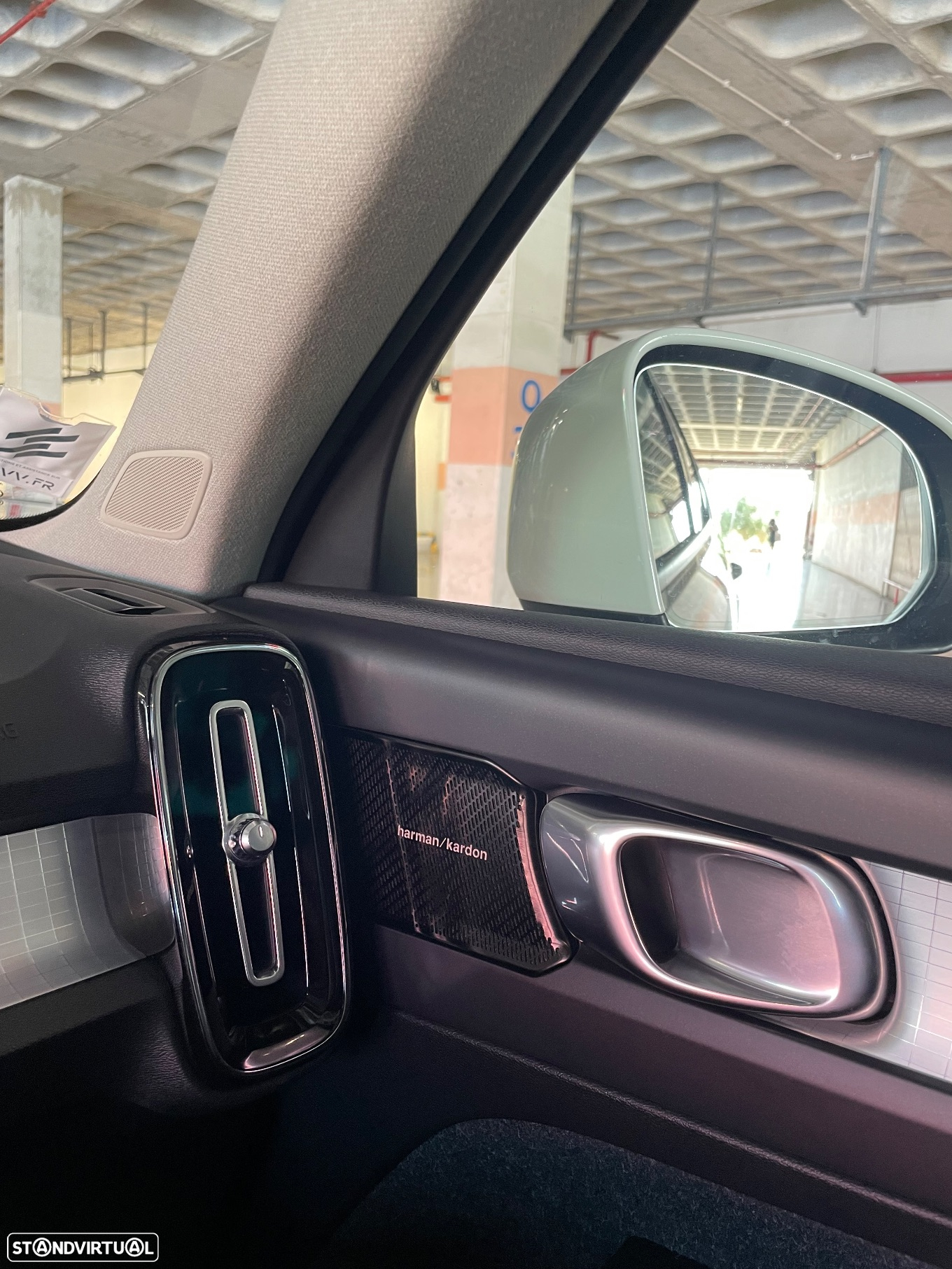 Volvo XC 40 2.0 D3 Momentum Geartronic - 17