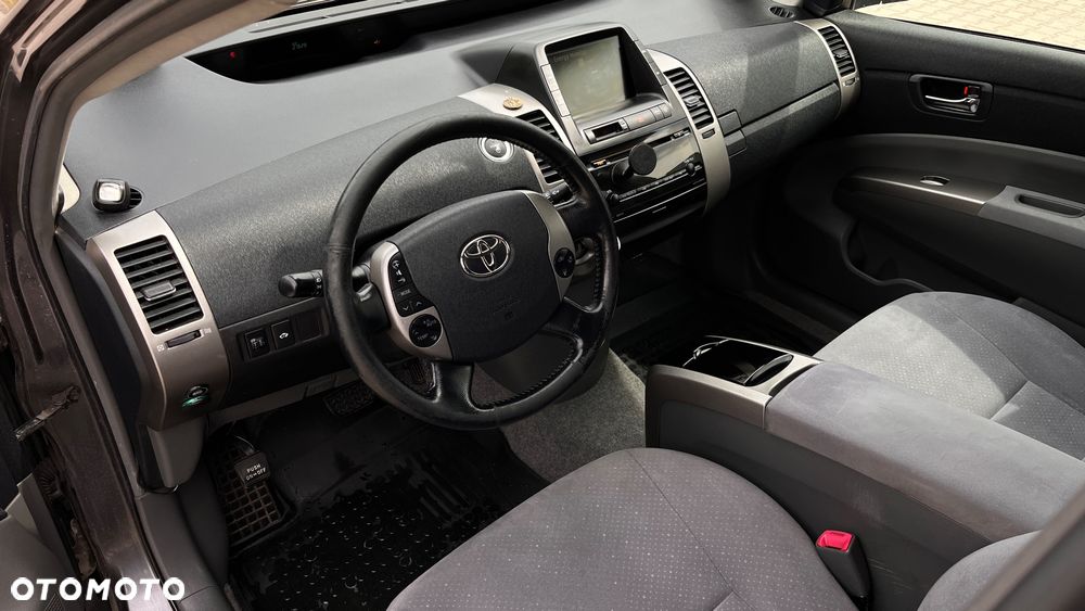 Toyota Prius 1.5 VVT-i Prestige - 10
