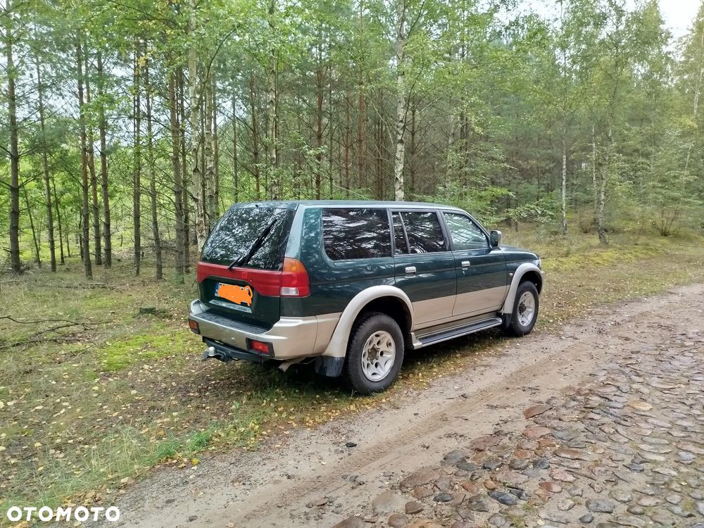 Mitsubishi Pajero Sport 2.5 TD GLS - 5