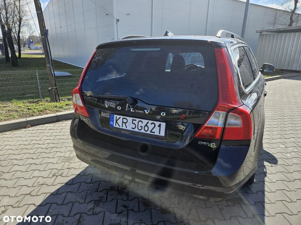 Volvo V70 D2 Momentum - 6