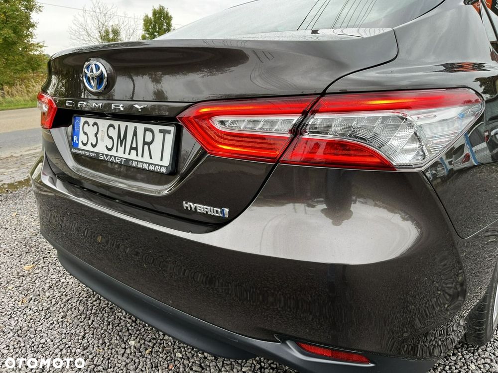 Toyota Camry 2.5 Hybrid Executive CVT - 25