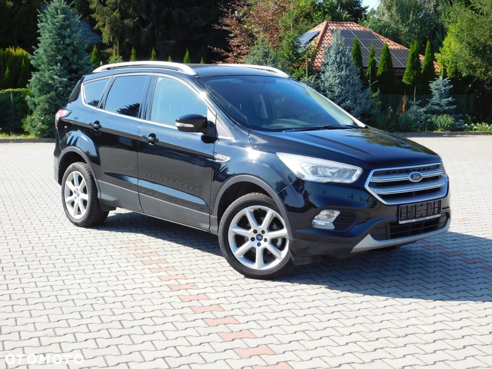 Ford Kuga - 1