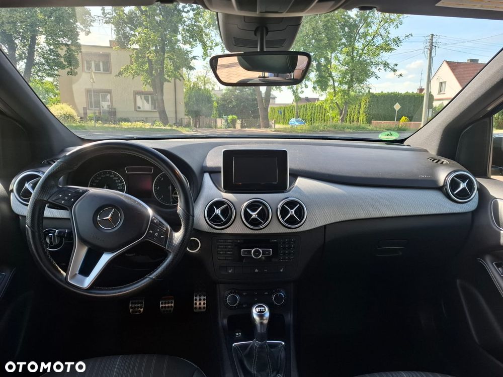 Mercedes-Benz Klasa B 180 CDI (BlueEFFICIENCY) - 12