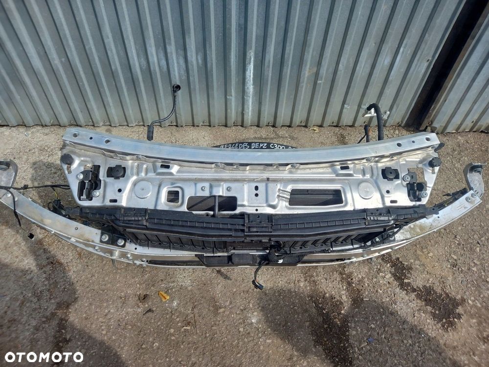 MERCEDES C KLASA C300 PAS BELKA WZMOCNIENIE 2022 - 2