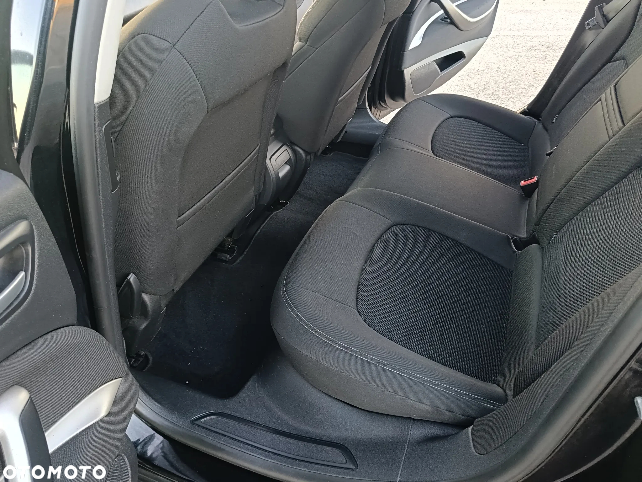 Citroën C5 Kombi HDi 135 Automatik Tendance - 22
