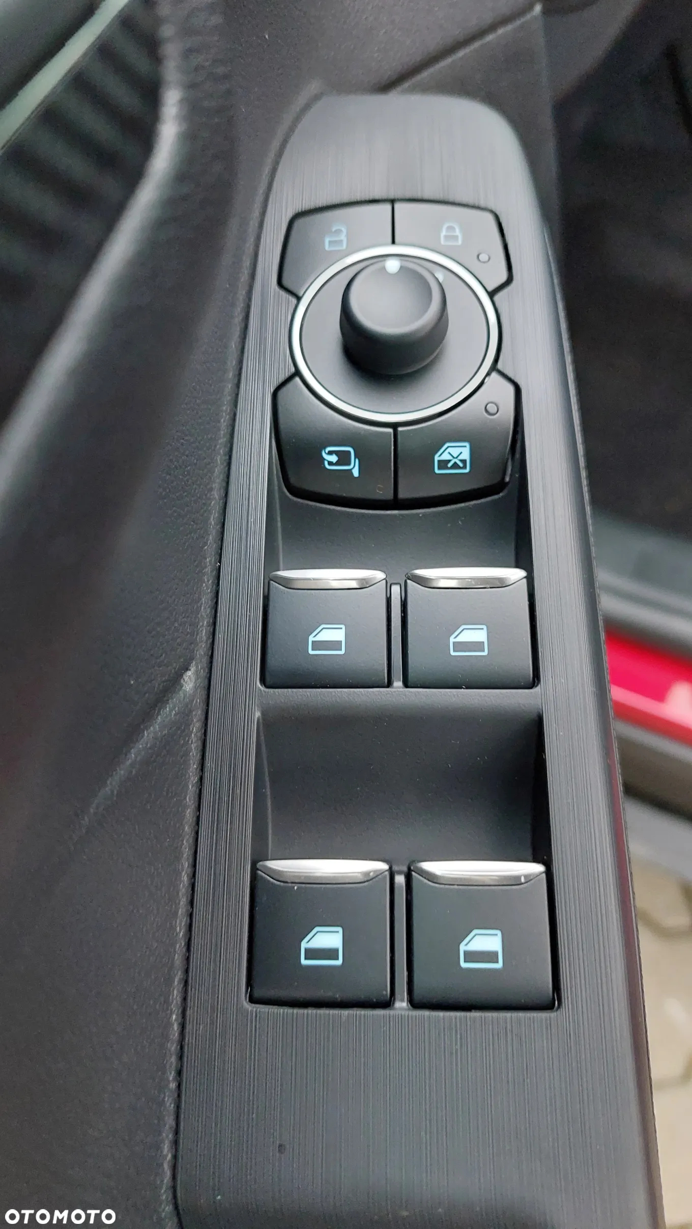 Ford Kuga 1.5 EcoBoost FWD ST-Line - 19