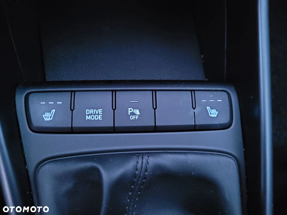 Hyundai i20 1.0 T-GDI 48V-Hybrid Connect & Go - 10