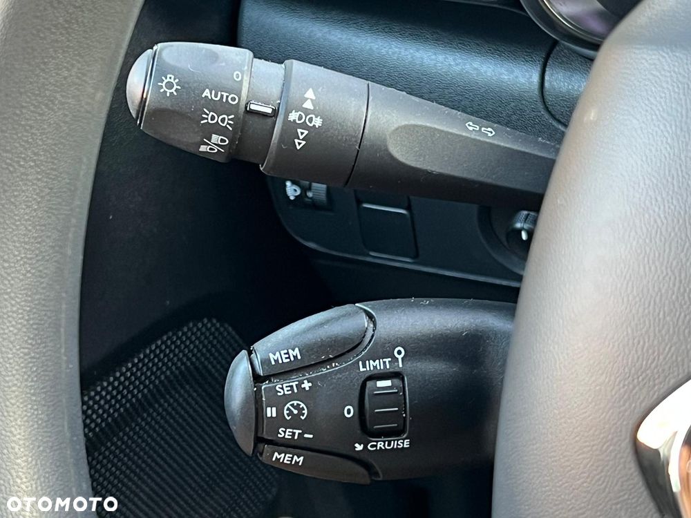 Citroën C3 1.2 PureTech Shine - 18
