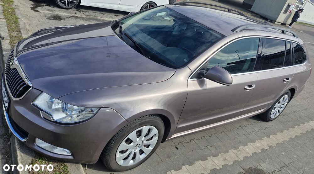 Skoda Superb 1.6 TDI GreenLine - 3