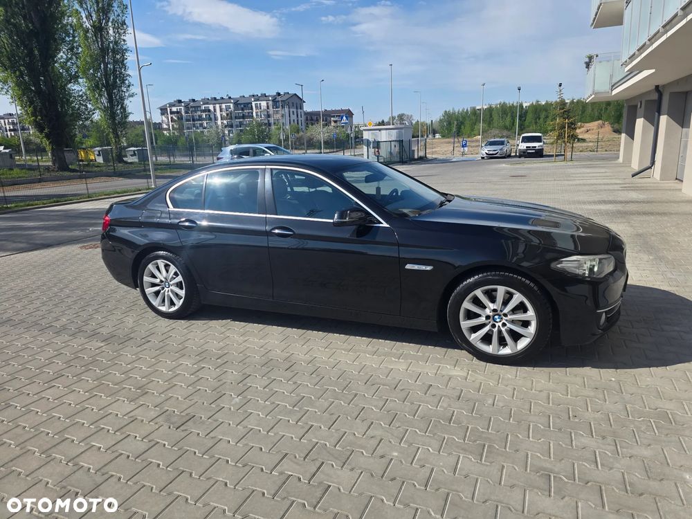 BMW Seria 5 520d Luxury Line - 10