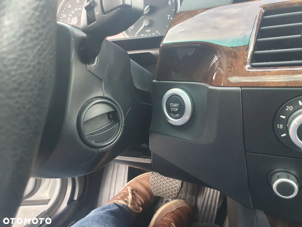 BMW Seria 5 - 32