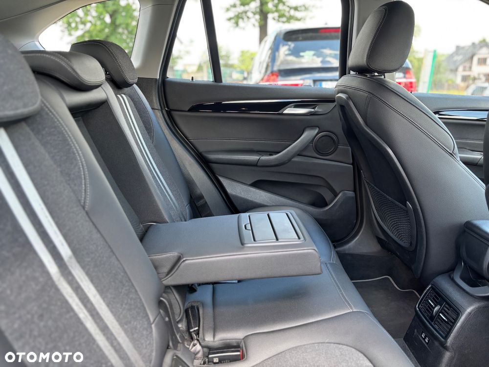 BMW X1 sDrive18i Sport Line - 34