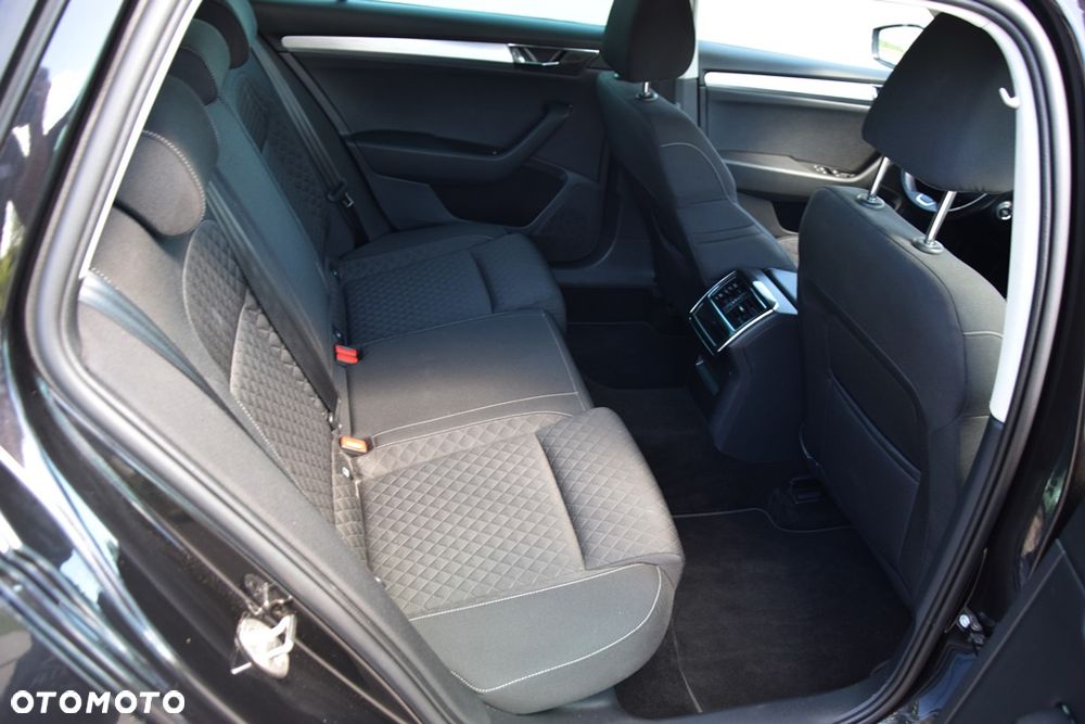 Skoda Superb 2.0 TDI Active DSG7 - 14