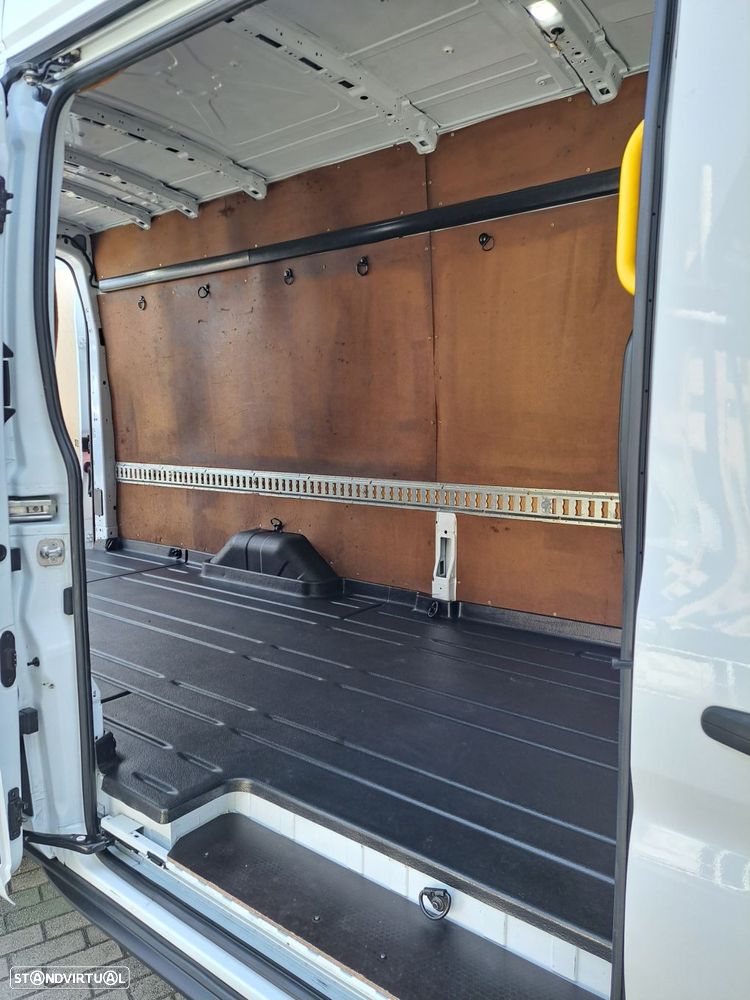 Ford Transit - 20