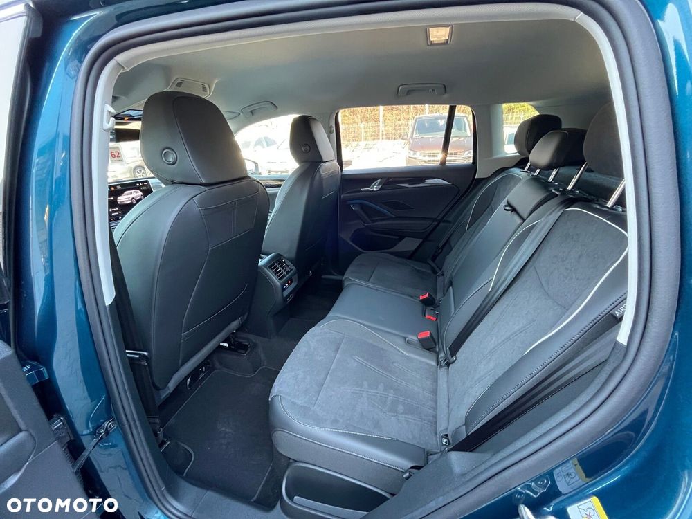 Volkswagen Tiguan - 16