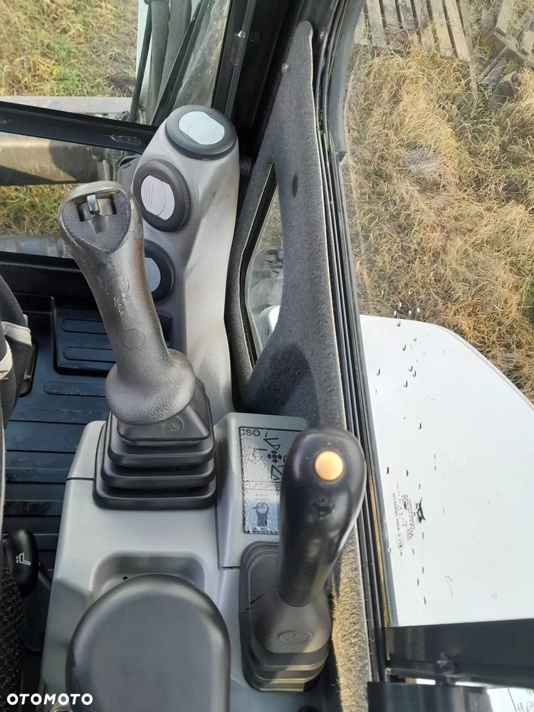 Bobcat e50 - 9