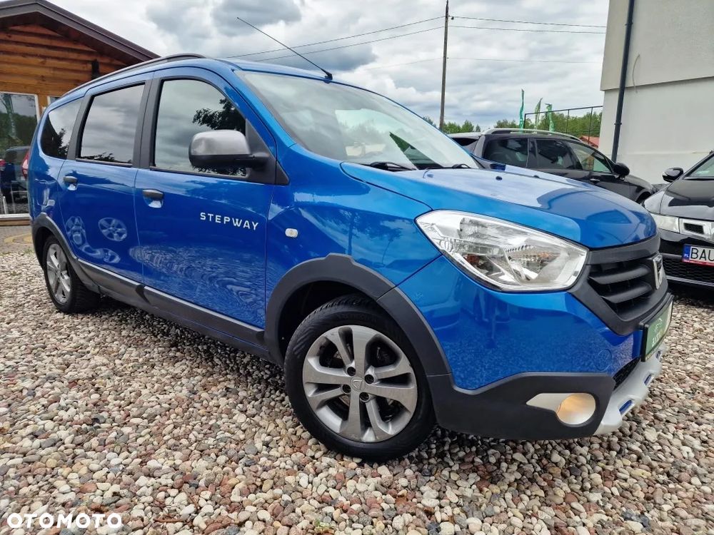 Dacia Lodgy TCe 115 Stepway - 3