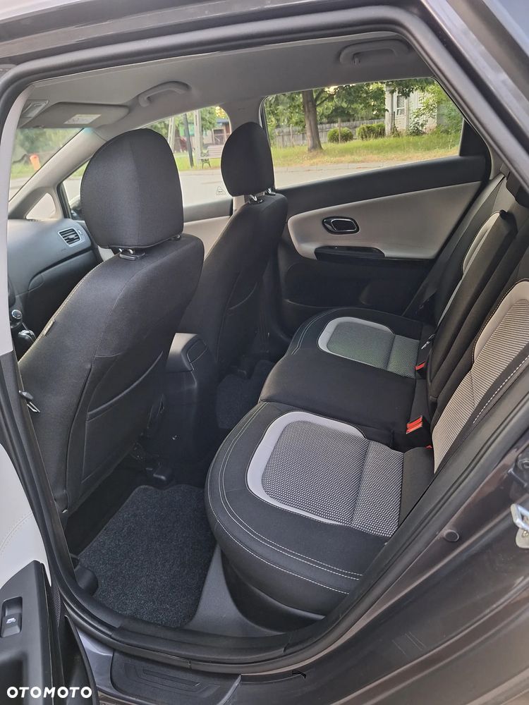Kia Ceed 1.6 GDI ISG Platinum Edition - 8